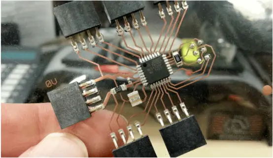 透明柔软的PCB电路板
