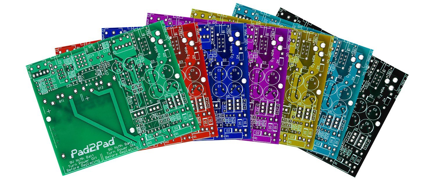 采用各种不同颜色的阻焊油墨的PCB电路板