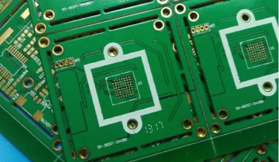PCB双面板